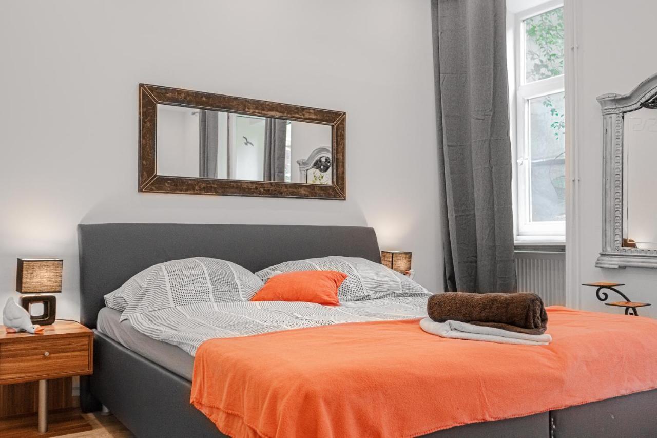 Fullfilling 3Br Shared Apartment With Pleasing Patio Viena Exterior foto